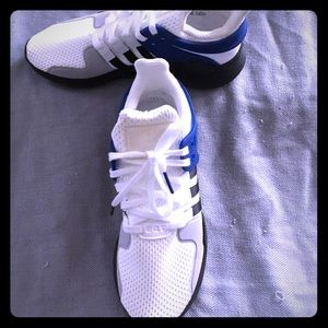 Adidas Sneakers
